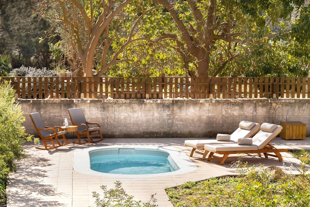 Suite, Private Pool - Photo 9