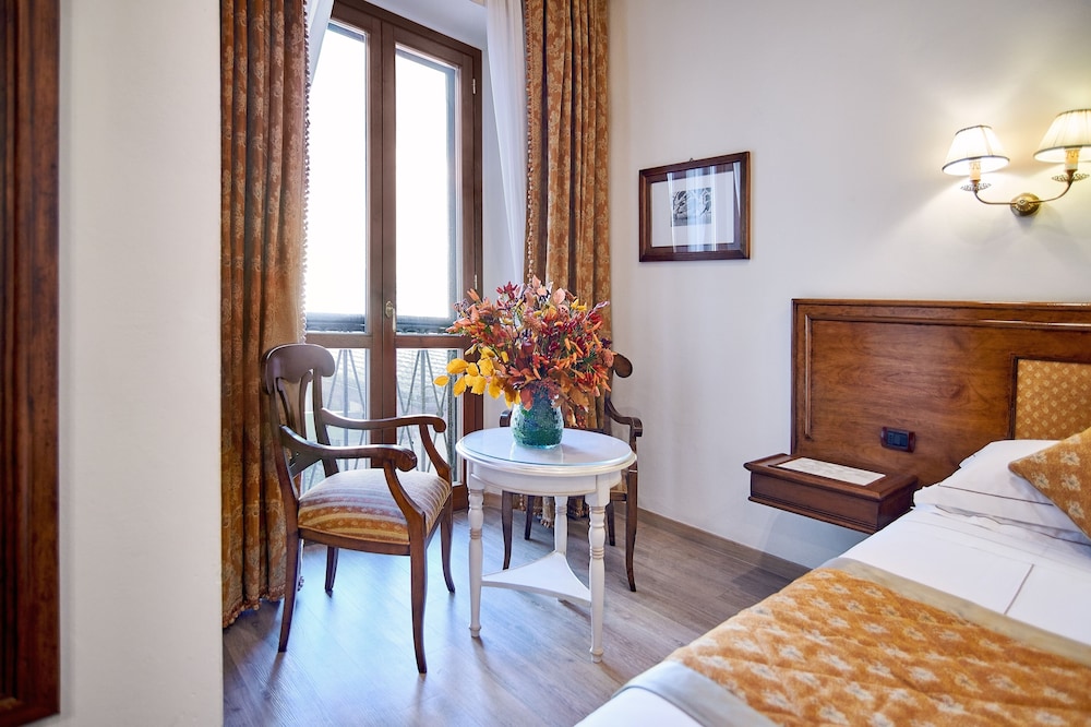 Comfort Triple Room (Comfy)