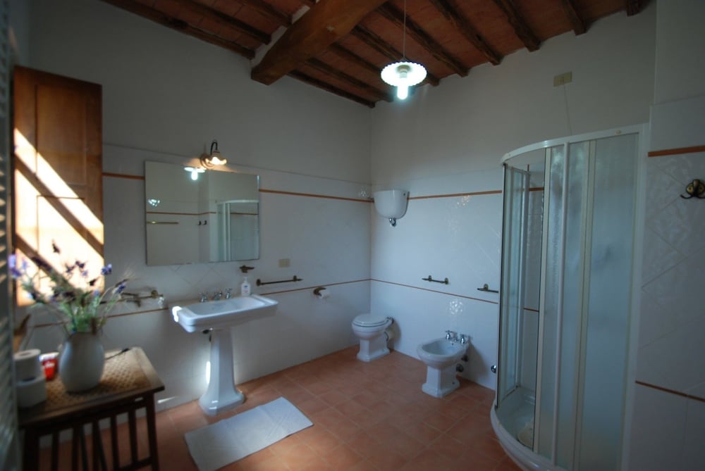 Villa photo 3