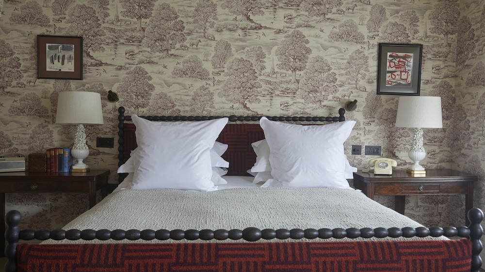 Luxury Double or Twin Room - Photo 8