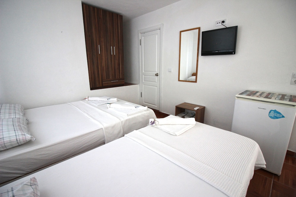 Standard Quadruple Room, Sea View photo 2