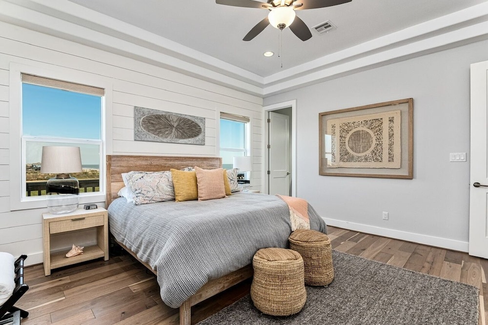 House, 5 Bedrooms photo 2