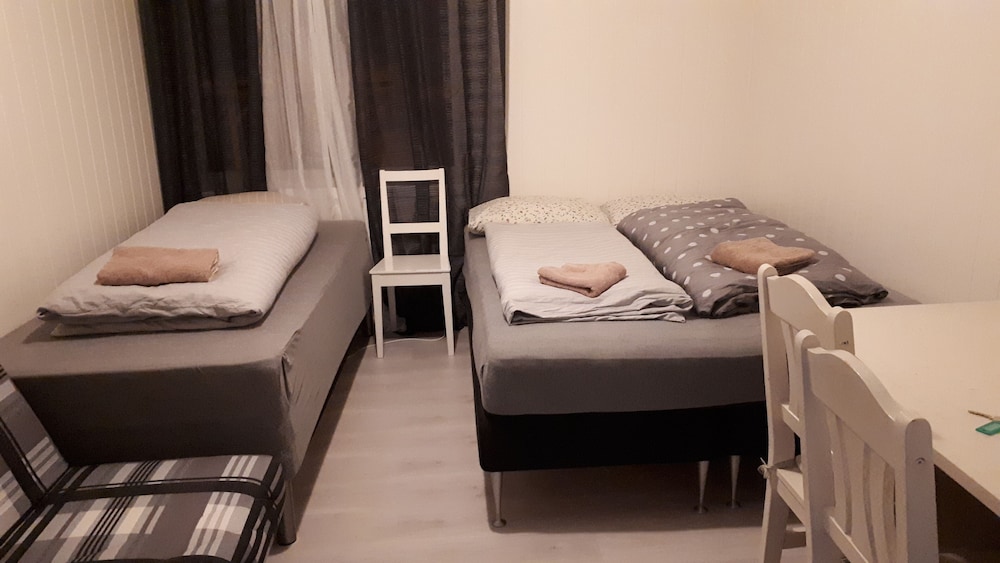 Standard Triple Room, Shared Bathroom (Nr 11)
