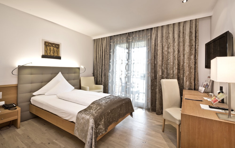 Superior Single Room, River View photo 1