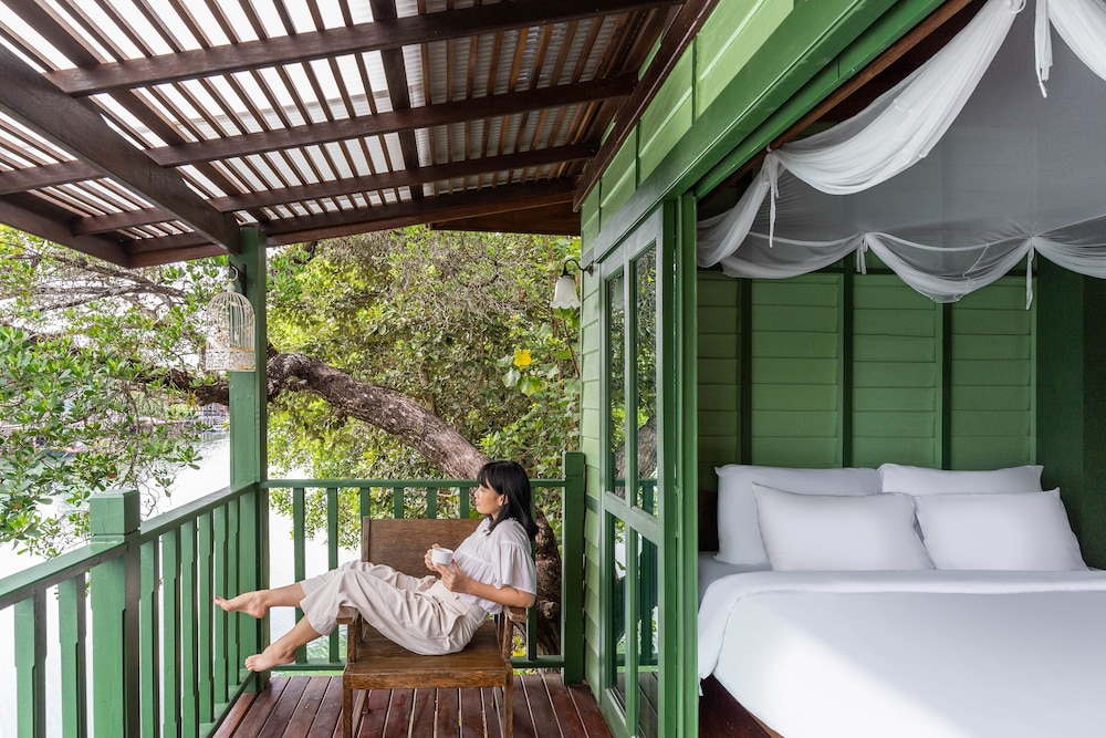 Vintage River Villa with Plunge Pool - Photo 2