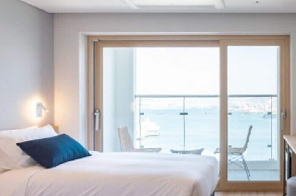 Superior Terrace Double Ocean View - Photo 1
