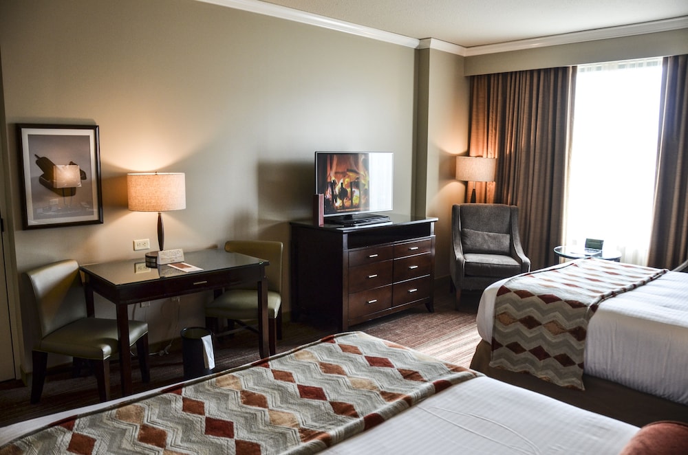 Standard Room, 2 Queen Beds (Adults 21yrs or older Only)