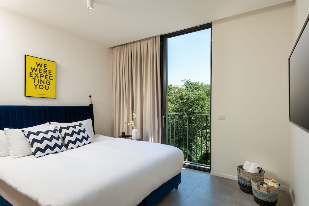 Superior Penthouse, 4 Bedrooms, Terrace, City View photo 2