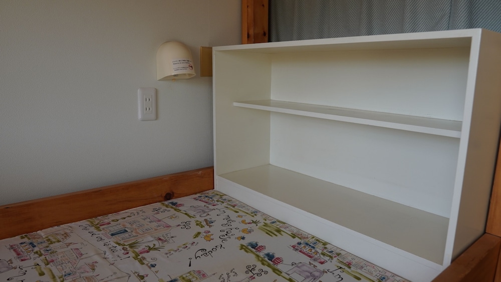 4 Bed Male Dormitory Room, Mountain View photo 3