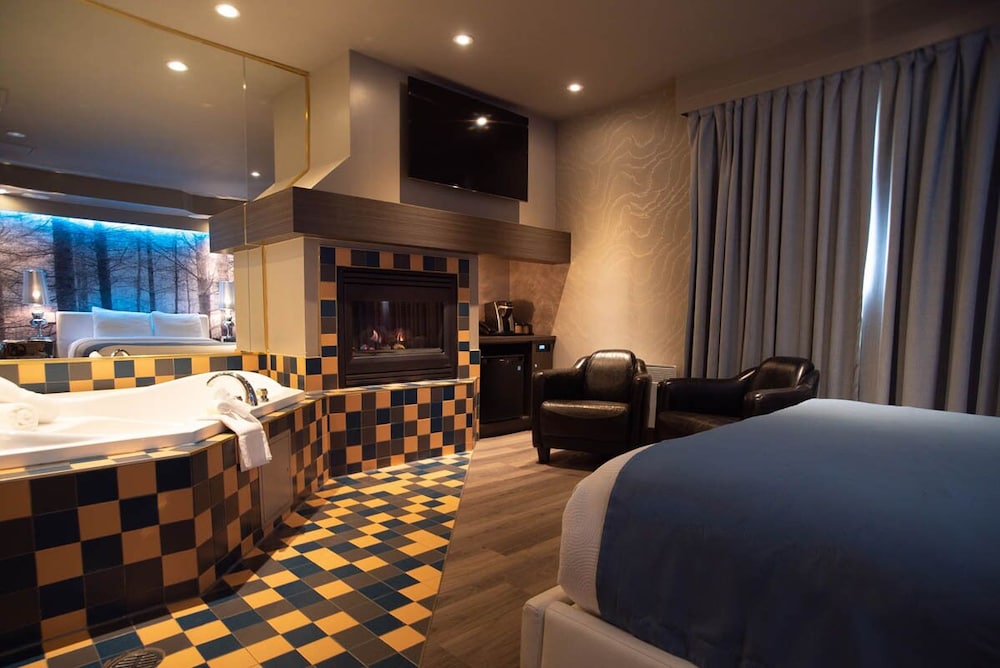 Signature Room photo 2