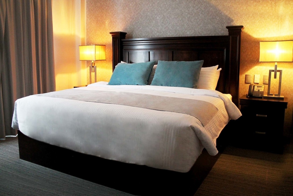 Deluxe Room, 1 King Bed