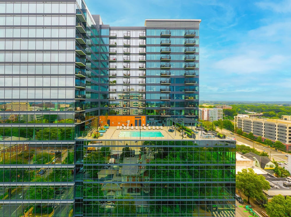 High-Rise Apt Raleigh Free Parking & Sunset View 2, Bilde 2