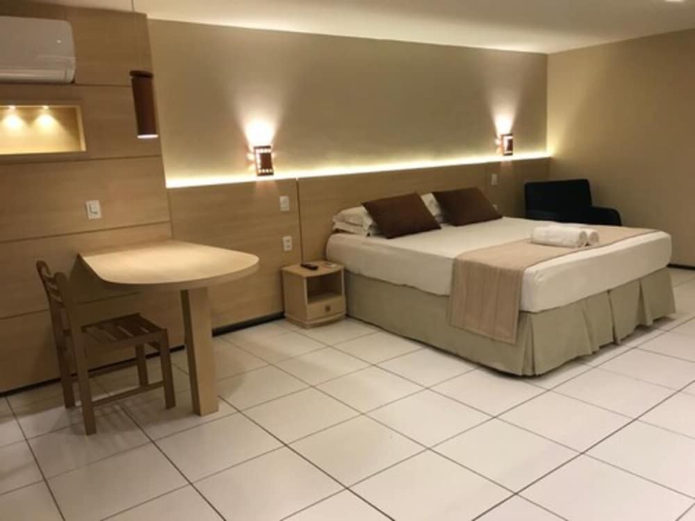 Deluxe Room - Photo 3