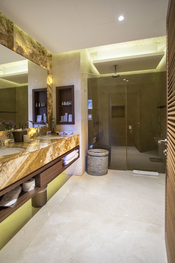Deluxe Cave Room ( BAU ) thumbnail 5