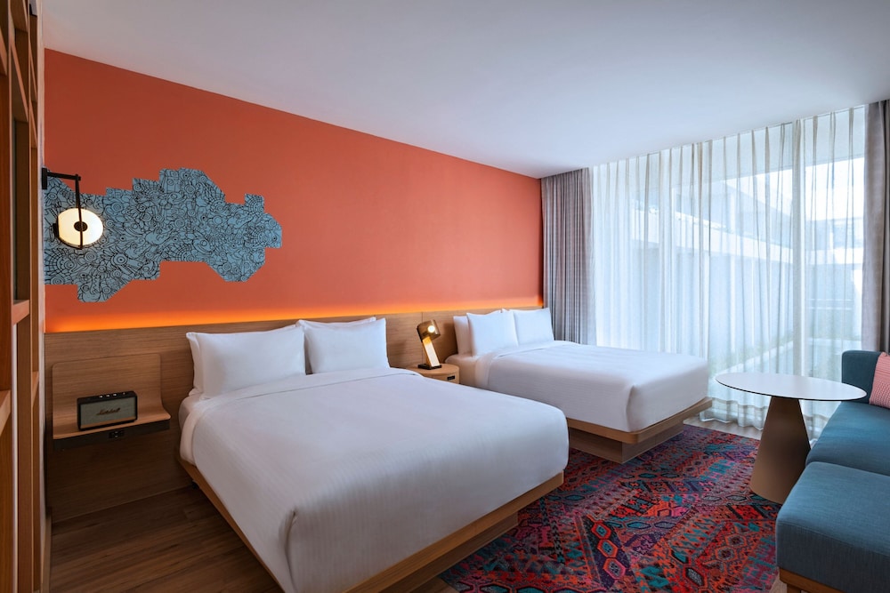 Suite, 2 Queen Beds - Photo 5