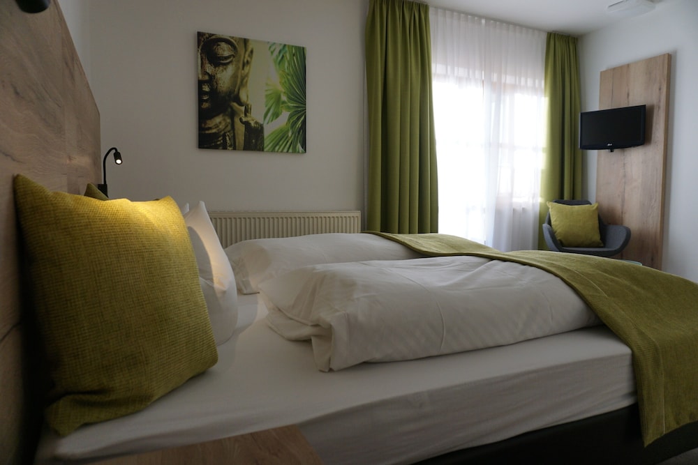 Superior Double Room, Garden View