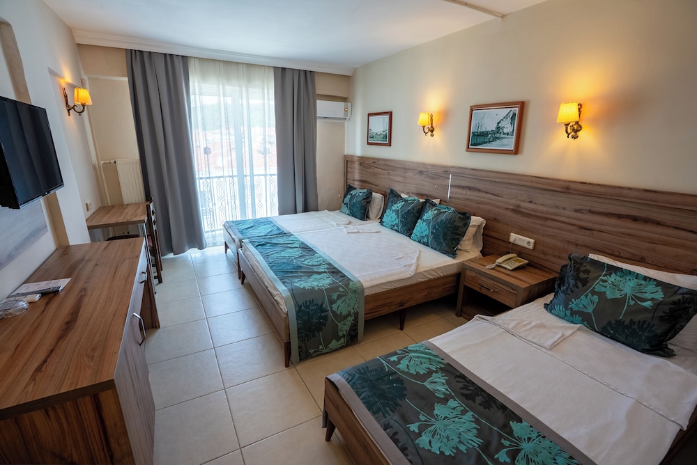 Quadruple Room photo 1