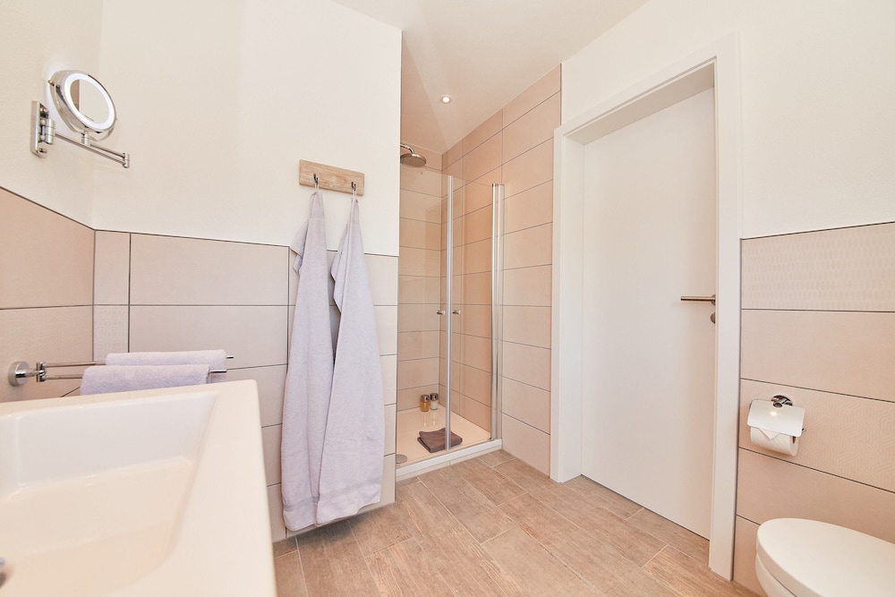 Classic Double Room, Private Bathroom - Photo 8
