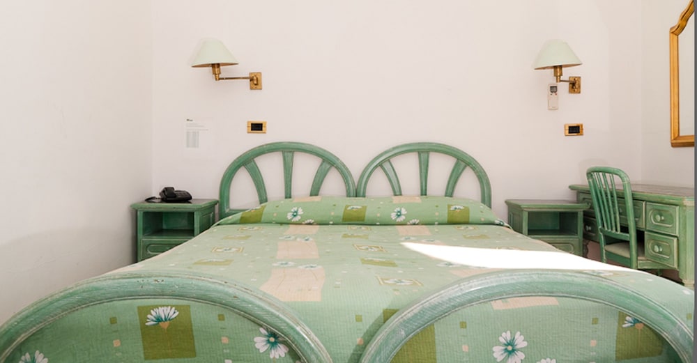 Superior Double or Twin Room - Photo 1