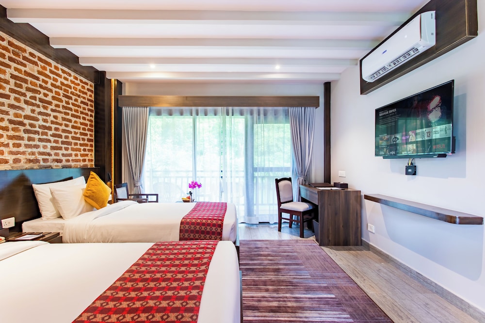 STANDARD QUAD ROOM
