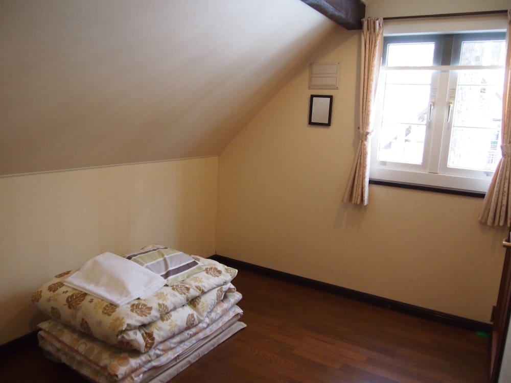Triple Room, Non Smoking (Male Domitory) photo 2
