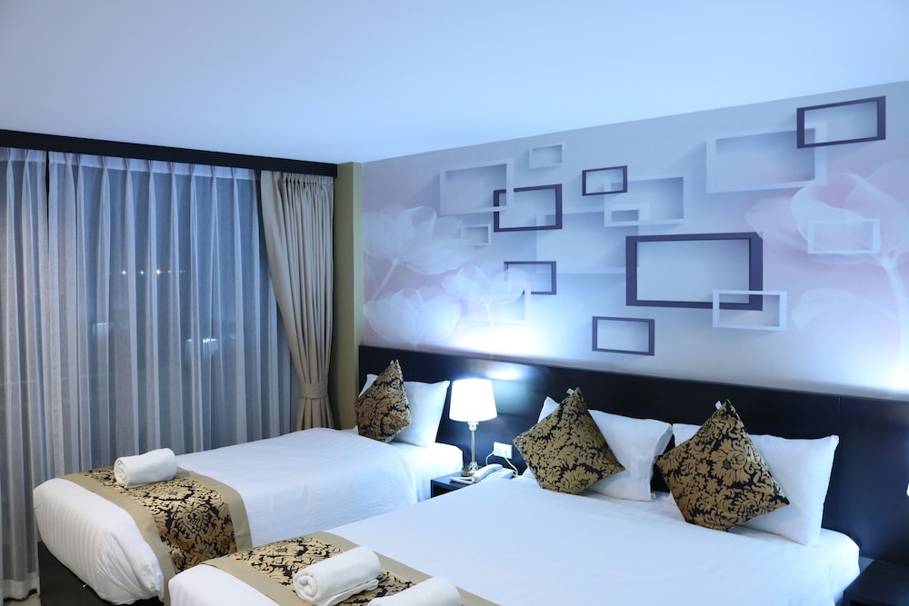 Deluxe Triple Room