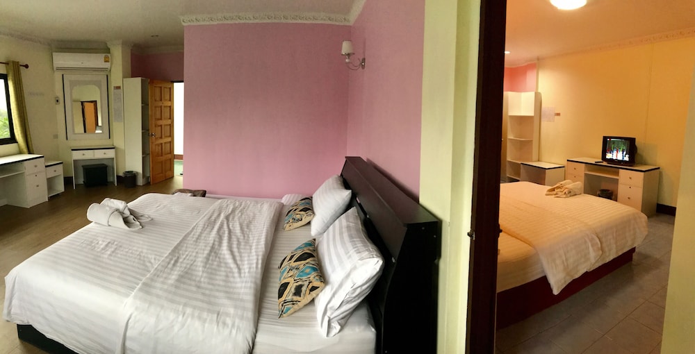 Family Room (NO Lift)