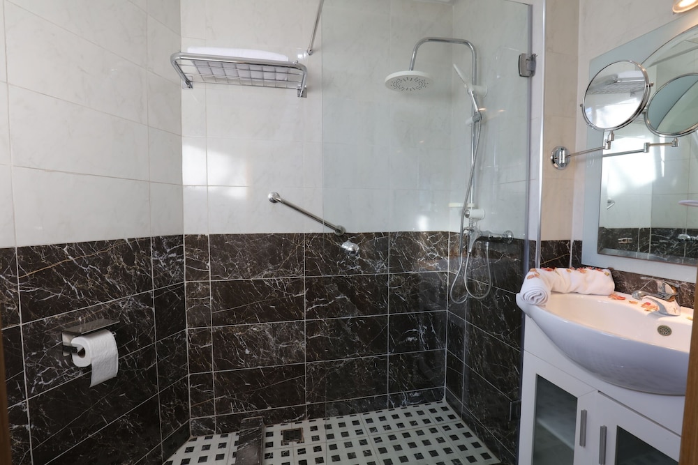 Premium Double Room Single Use, 1 Double Bed photo 2