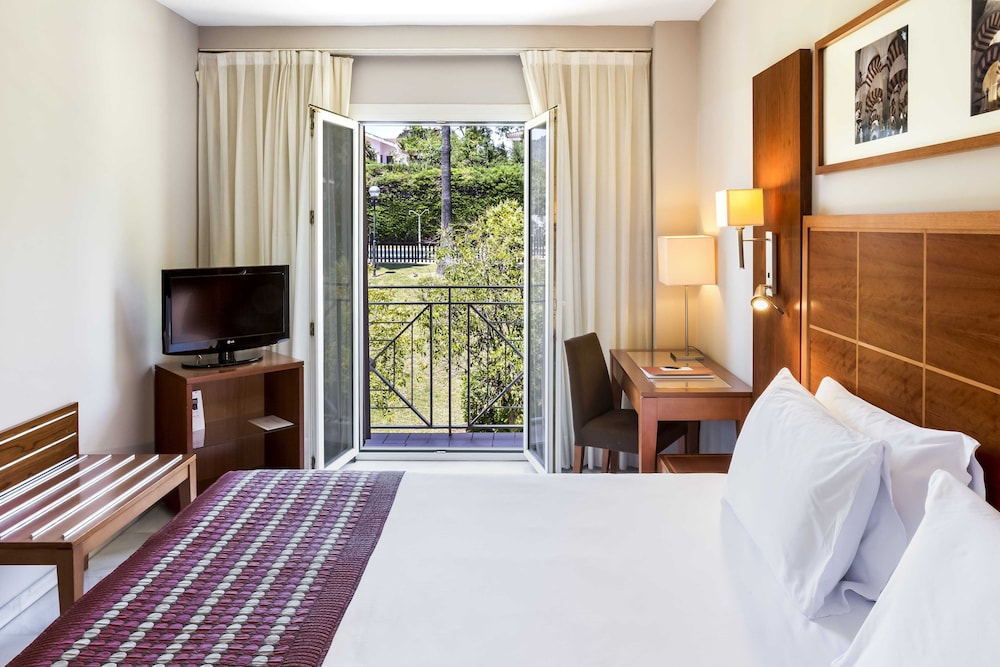 Standard Double or Twin Room - Photo 1