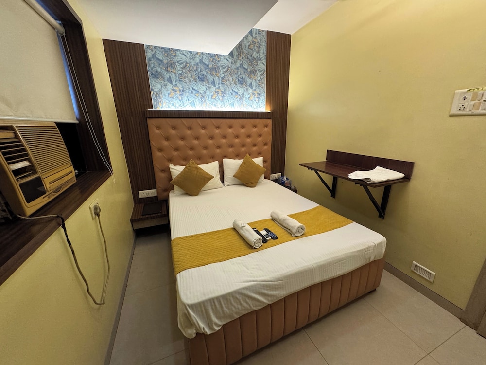 Economy Double Room photo 2