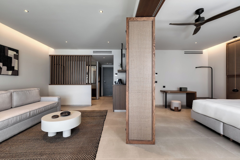 Mosay Sea View Suite, Private Pool