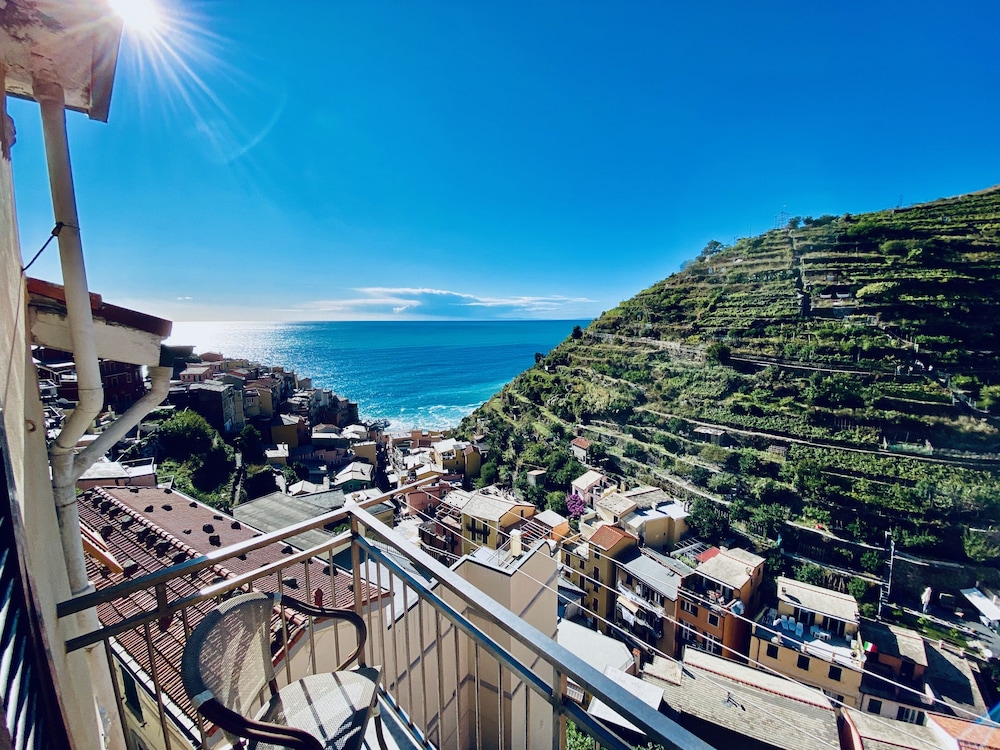 Panoramic Apartment, 2 Bedrooms, Balcony, Sea View photo 3