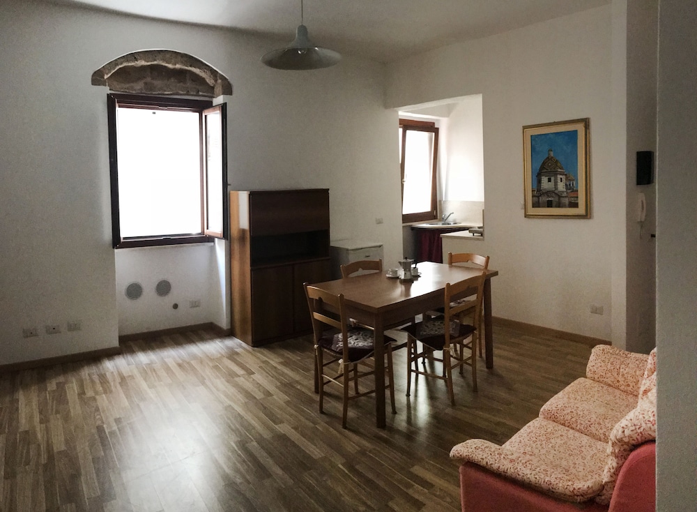 Classic Quadruple Room, City View