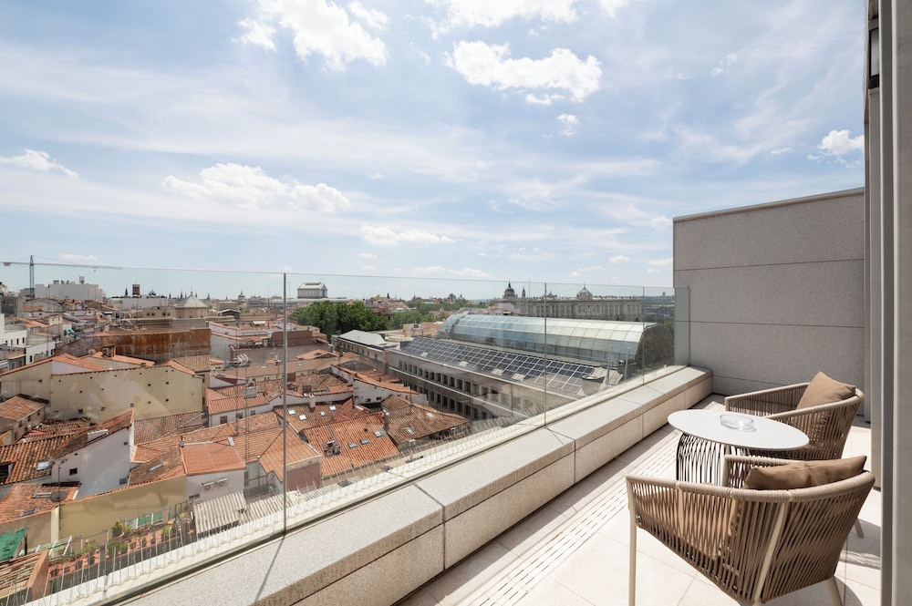 Junior Suite Terrace Triple