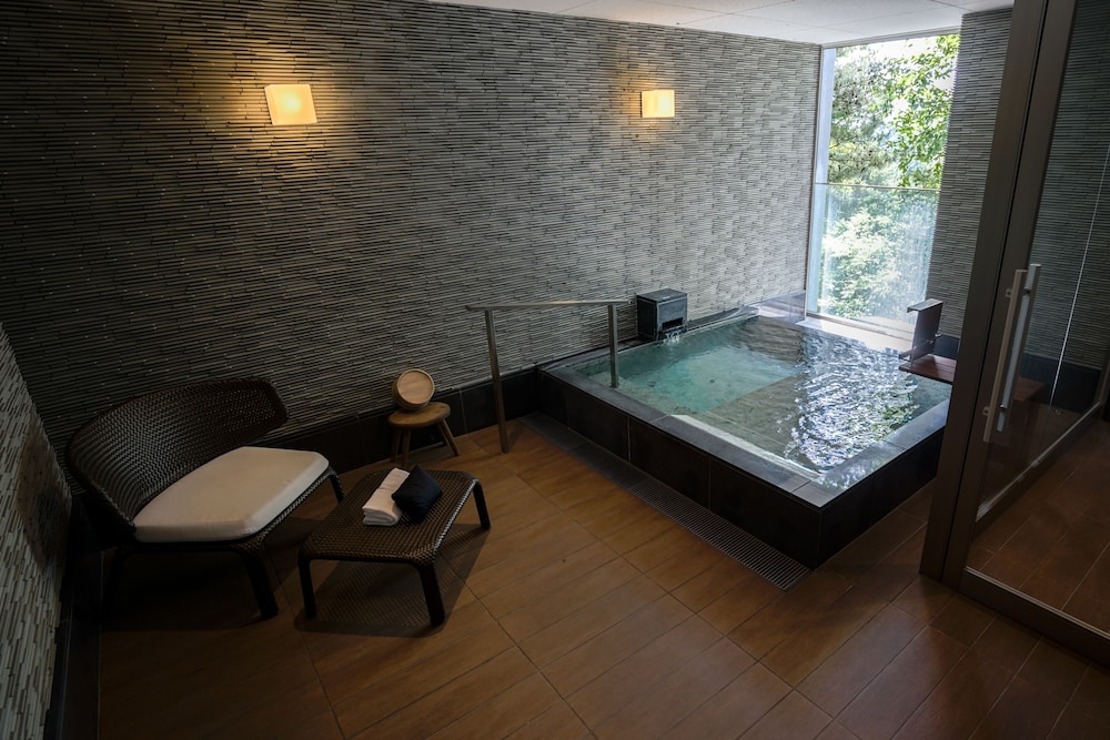 Suite with Sofa Bed and Open-Air-Bath, Panorama View photo 3