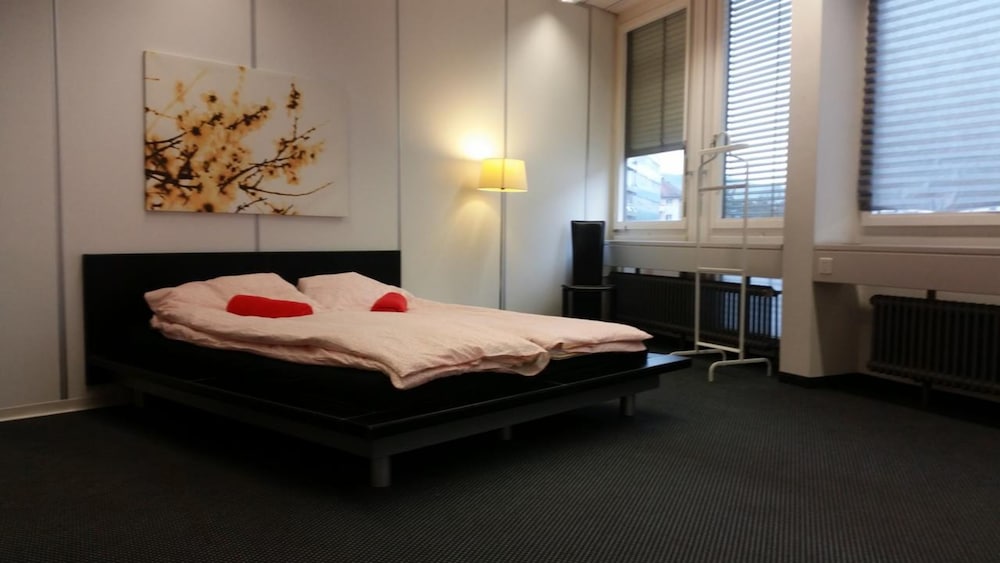 Economy Quadruple Room, Shared Bathroom (1)