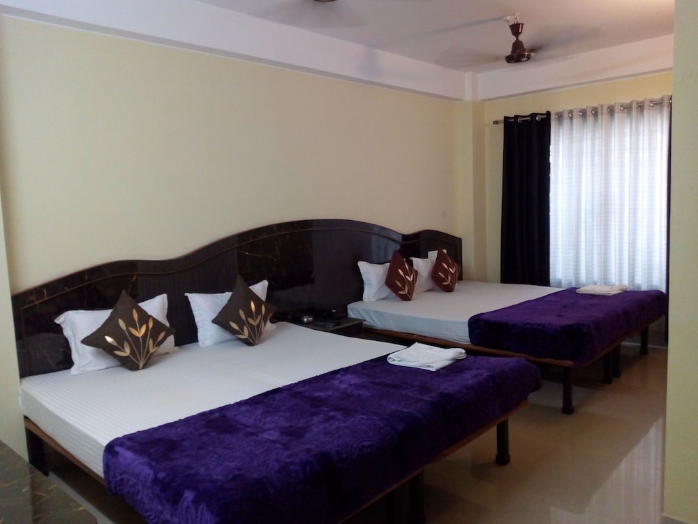 Deluxe Quadruple Room - Photo 2