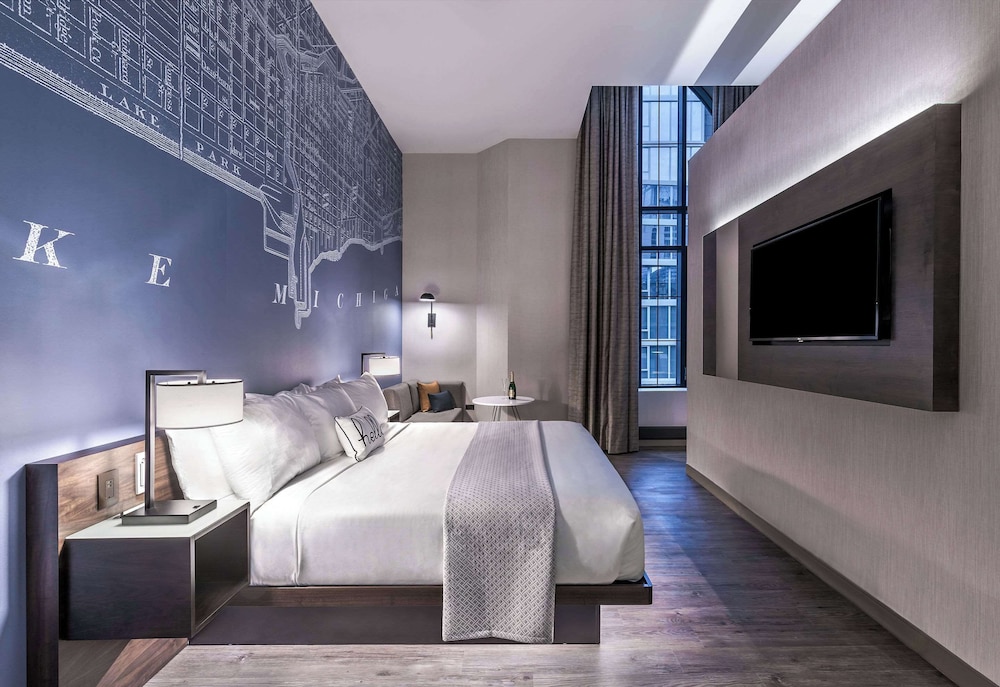 Suite, 1 King Bed with Sofa bed, Non Smoking