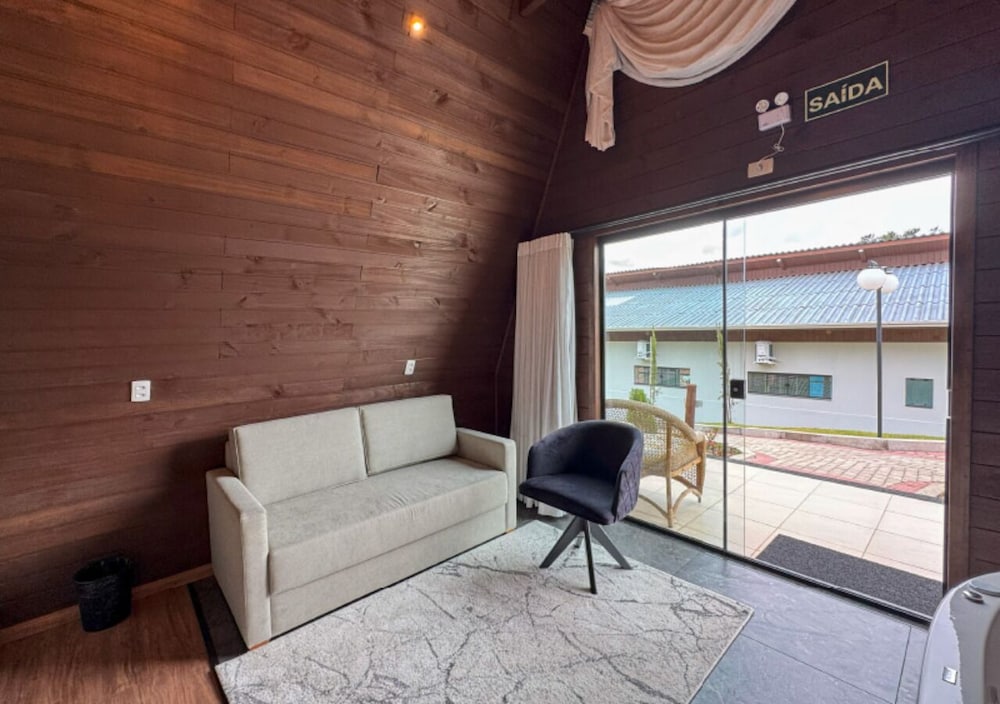 Luxury Twin Room, Lagoon View