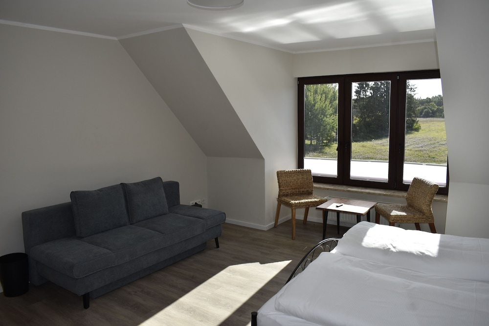 Standard Room, Non Smoking, Garden View photo 2