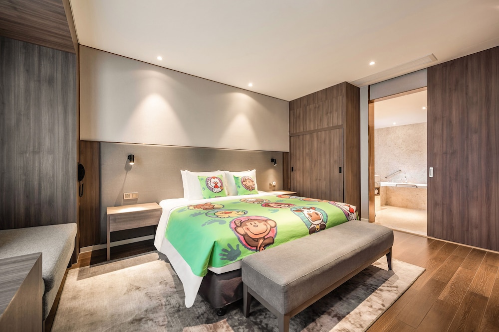 Suite, 1 Bedroom - Photo 4