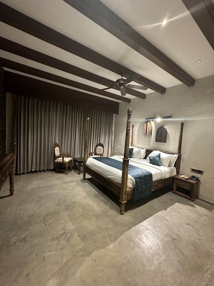 Standard Room - Photo 12