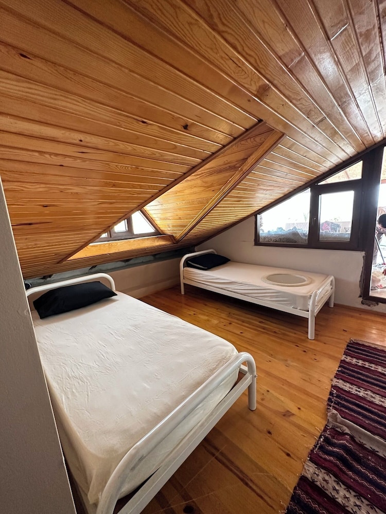 Economy Quadruple Room, Sea View photo 1