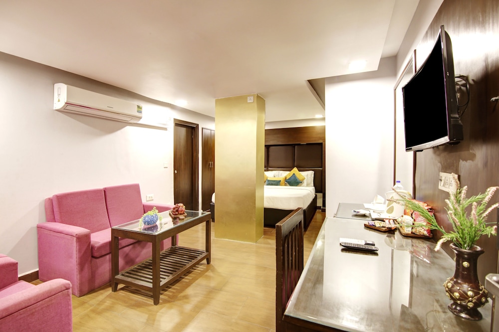 Super Deluxe Room - Photo 18
