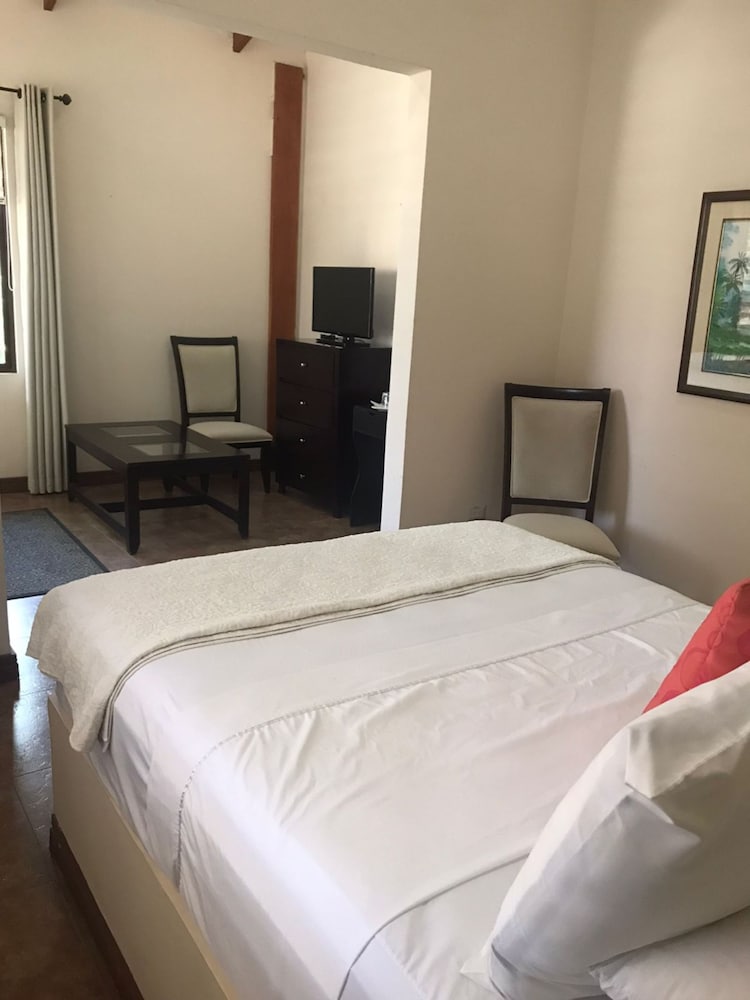 Family Room, 2 Queen Beds photo 3