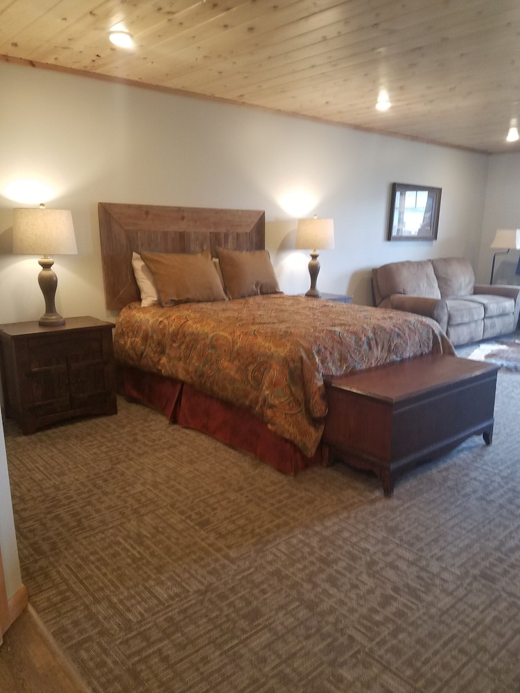 Deluxe Room, 1 Queen Bed, Mountain View