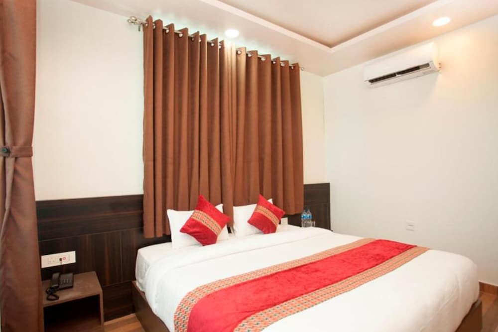 Junior Room - Photo 1
