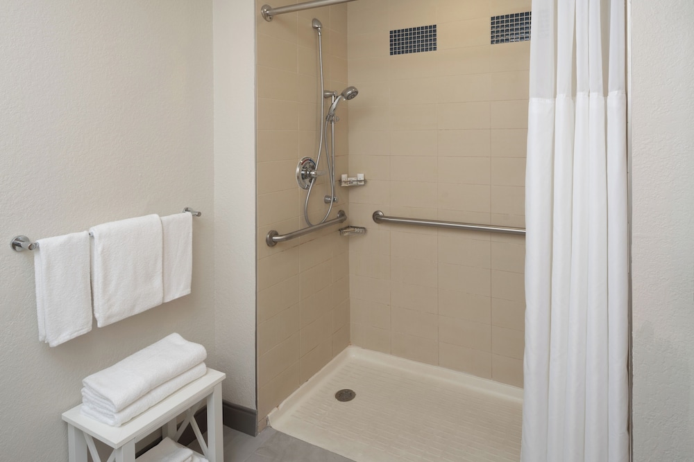 Holiday Inn Express Miami Airport-Blue Lagoon Area by IHG, Photo 2