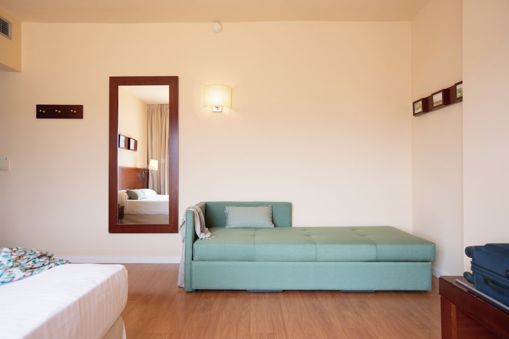 Superior Triple Room (2 + 1) - Photo 3