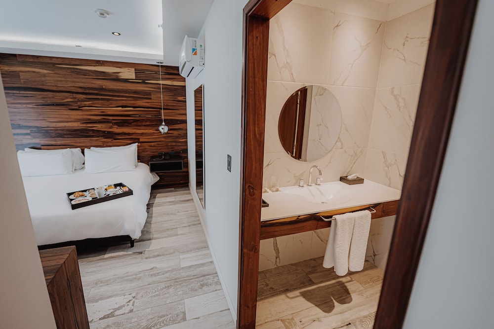 Luxury Studio Suite photo 2